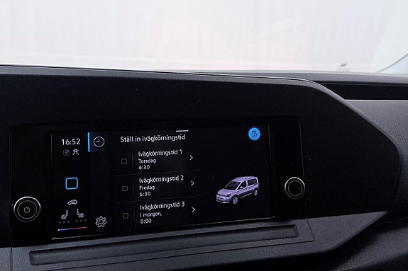 Volkswagen Caddy 25 of 30