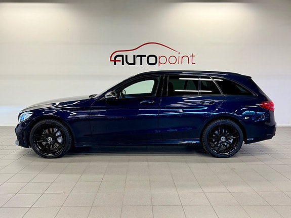 Mercedes-Benz C300 3 of 5