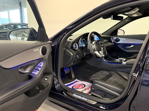 Mercedes-Benz C300 5 of 5