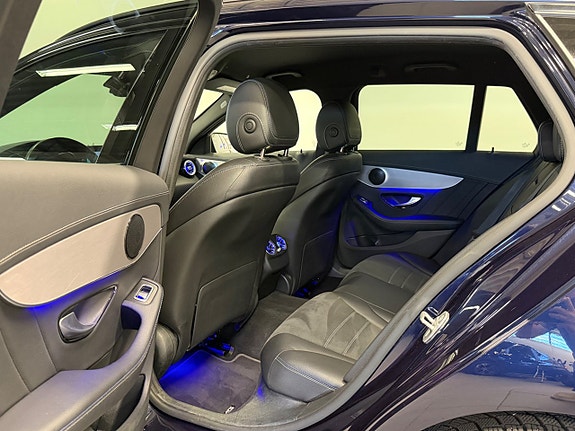 Mercedes-Benz C300 8 of 20