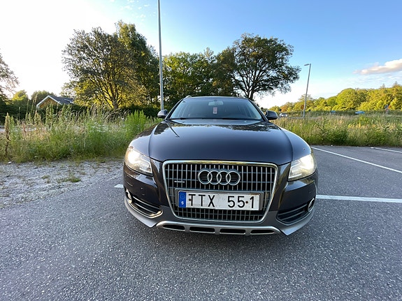 Audi A4 allroad 4 of 5