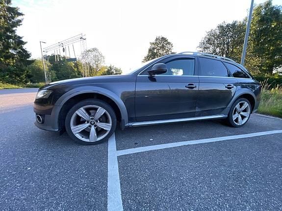 Audi A4 allroad 3 of 5
