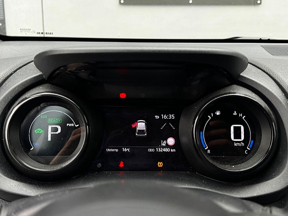 Toyota Yaris 11 of 19