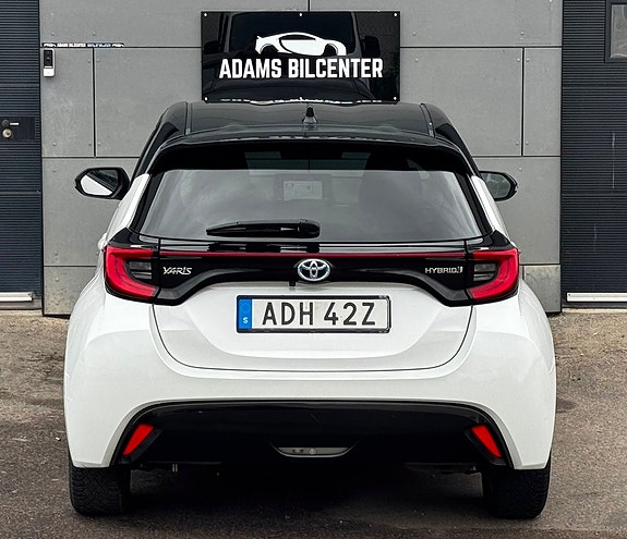 Toyota Yaris 6 of 19
