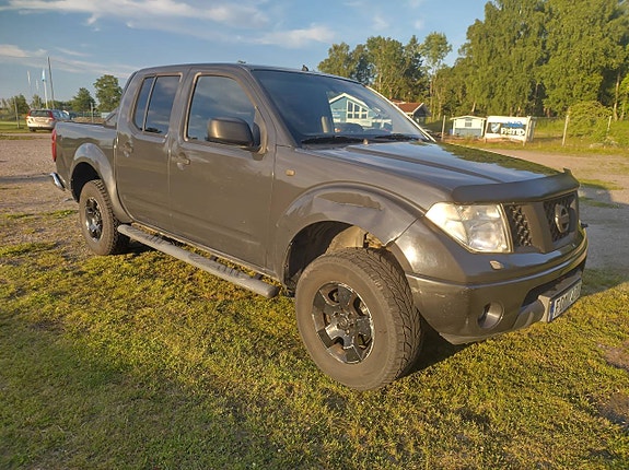Nissan Navara Dubbelhytt 2.5 dCi 4x4 Euro 4 2 of 9