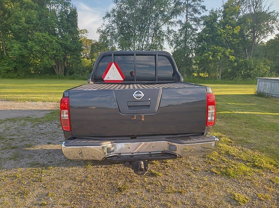 Nissan Navara Dubbelhytt 2.5 dCi 4x4 Euro 4 6 of 9