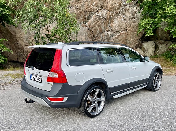 Volvo XC70 4 of 5