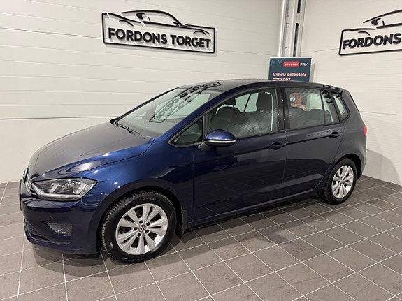 Volkswagen Golf Sportsvan 3 of 5