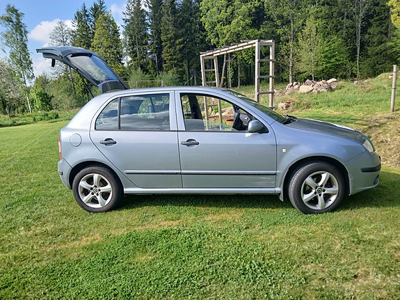 Skoda Fabia 3 of 5