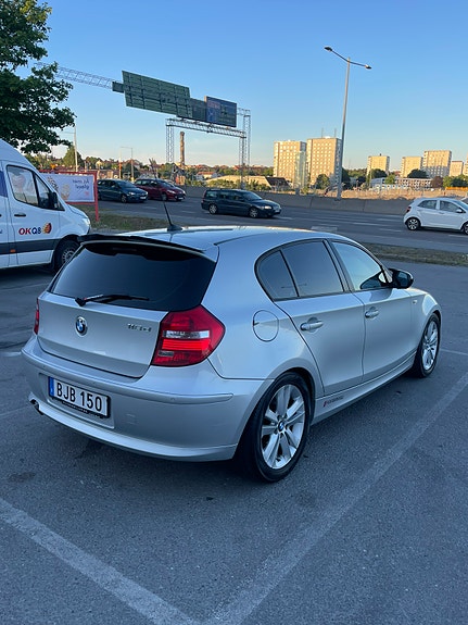 BMW 118d 3 of 9