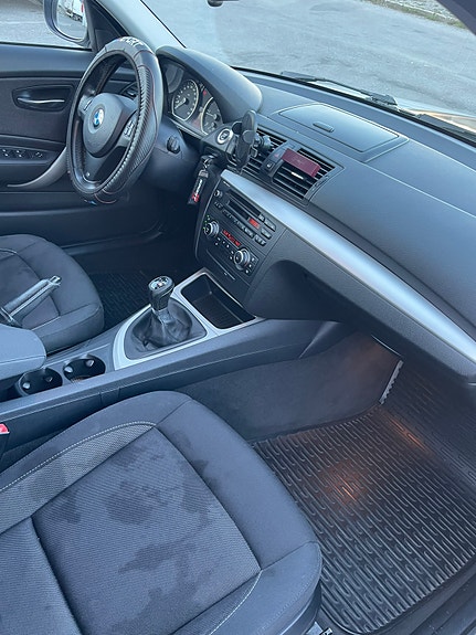 BMW 118d 6 of 9