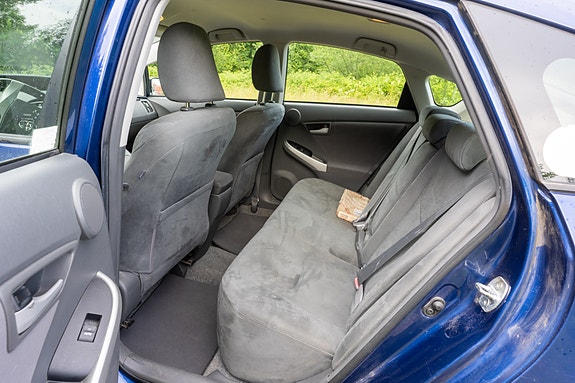 Toyota Prius 7 of 7