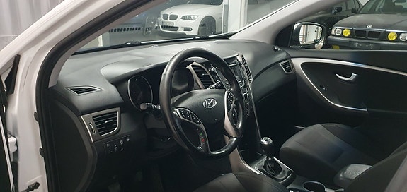 Hyundai i30 11 of 15