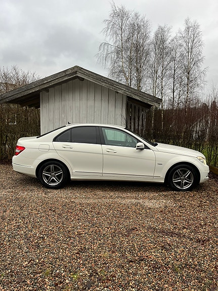 Mercedes-Benz C220 d 8 of 22