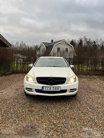 Mercedes-Benz C220 d 4 of 22