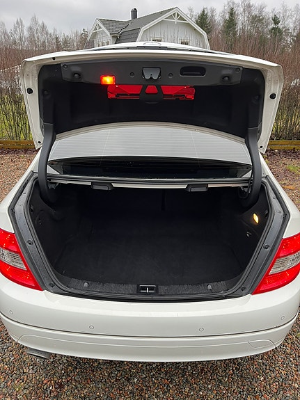 Mercedes-Benz C220 d 11 of 22