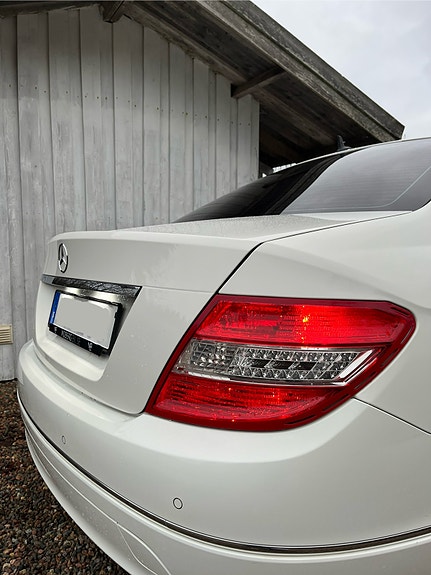 Mercedes-Benz C220 d 10 of 22
