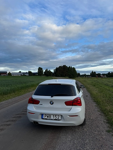 BMW 120d 6 of 16