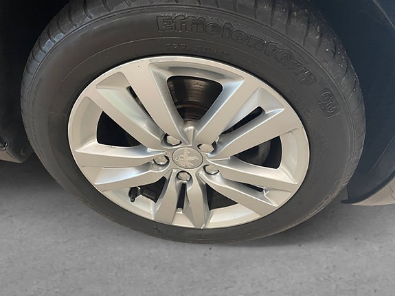 Peugeot 308 8 of 20