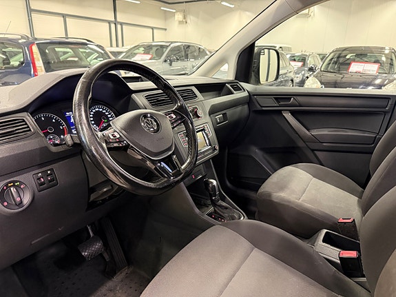 Volkswagen Caddy 16 of 23
