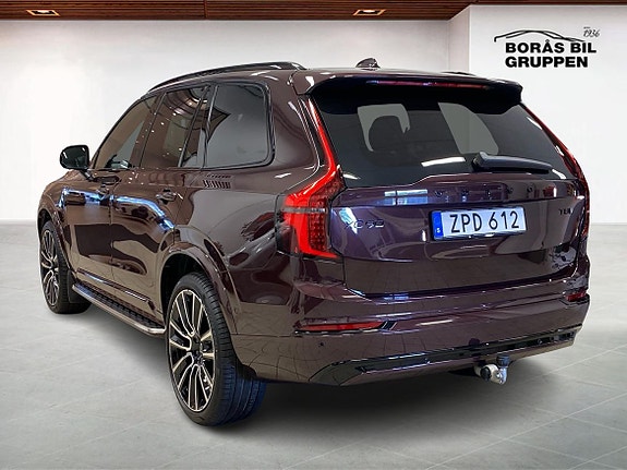 Volvo XC90 2 of 15