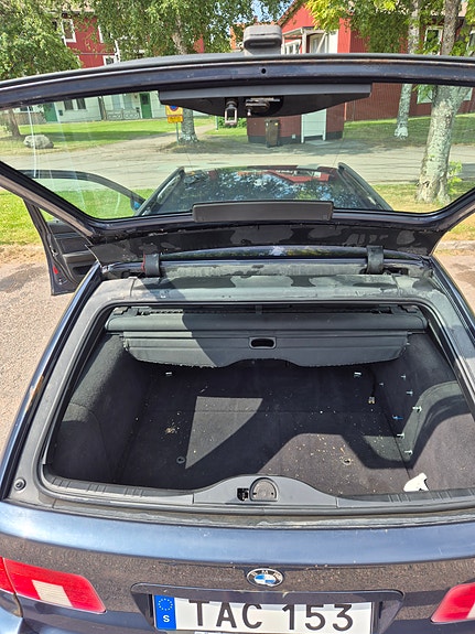 BMW 520i 10 of 15