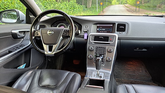 Volvo S60 5 of 5