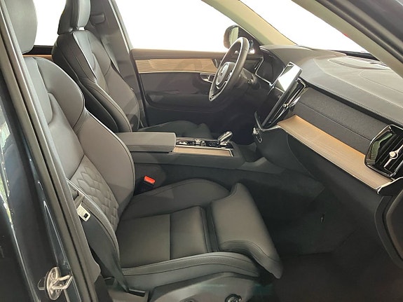 Volvo XC90 5 of 5