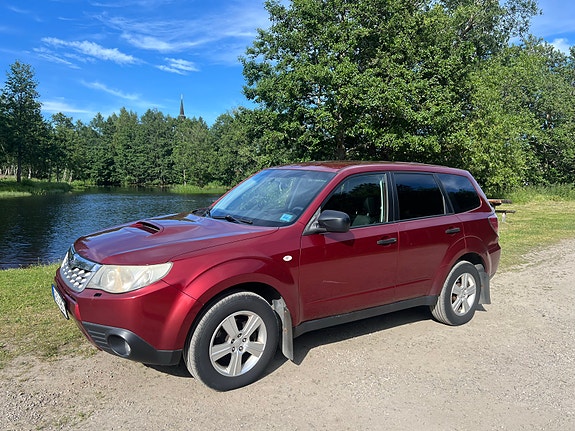 Subaru Forester 2 of 2