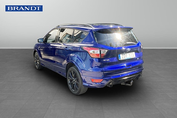 Ford Kuga 2 of 5