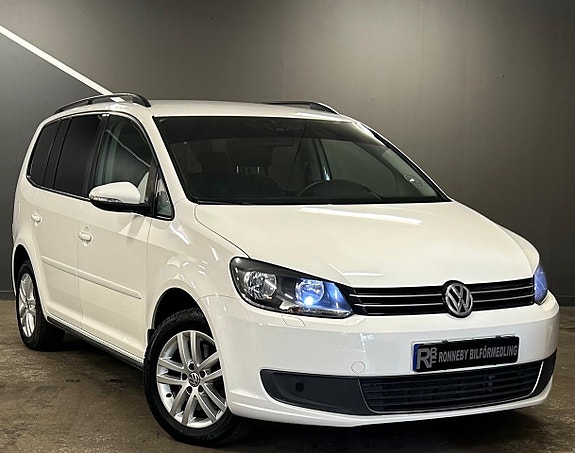 Volkswagen Touran 3 of 17