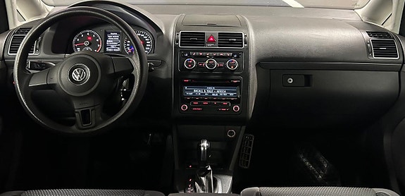 Volkswagen Touran 12 of 17