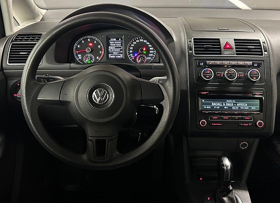 Volkswagen Touran 17 of 17