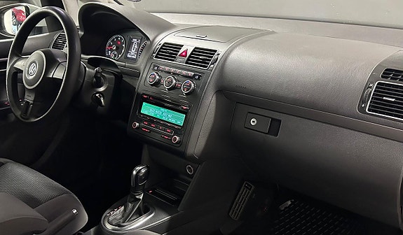Volkswagen Touran 15 of 17
