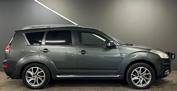 Citroen C-Crosser 9 of 18