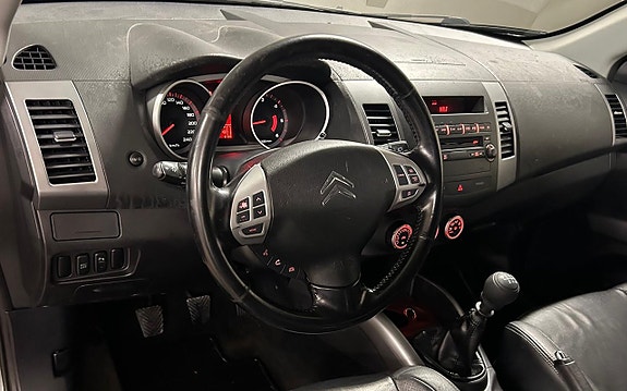 Citroen C-Crosser 16 of 18