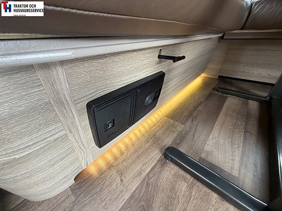 Kabe Imperial 600 XL KS med AC, Skinnklädsel -17 18 of 19
