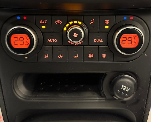 Nissan Qashqai+2 11 of 21