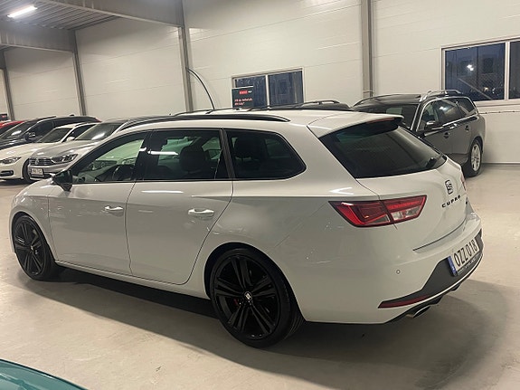 Seat Leon 9 of 30