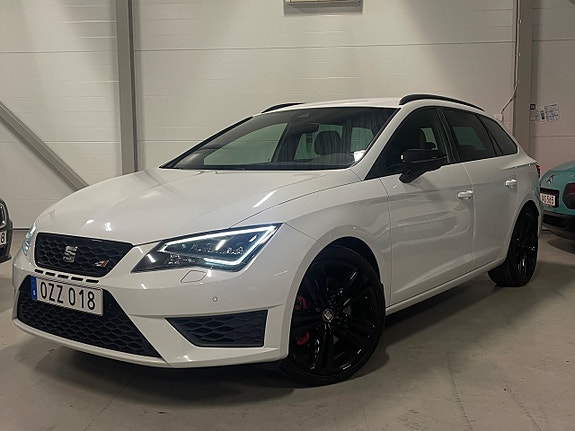 Seat Leon 2 of 5