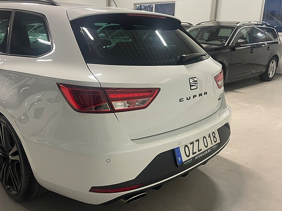 Seat Leon 10 of 30