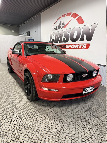 Ford Mustang 5 of 5