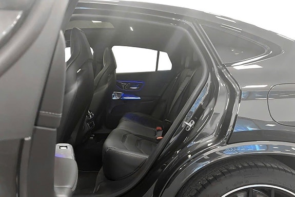 Mercedes-Benz GLC63 28 of 30