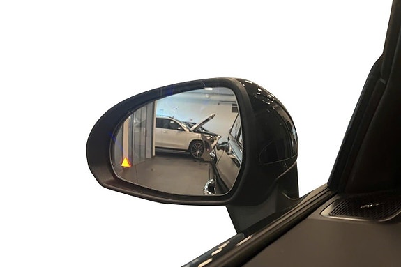 Mercedes-Benz GLC63 21 of 30