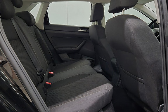 Volkswagen Polo 10 of 13