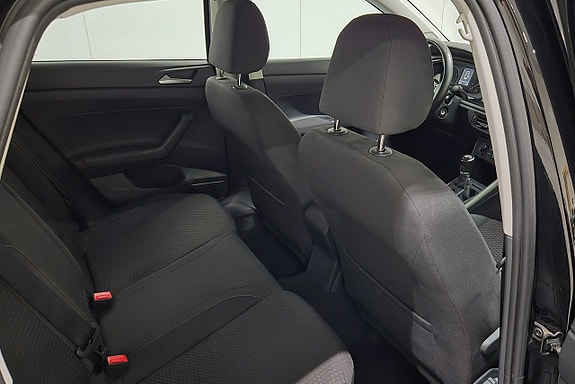 Volkswagen Polo 11 of 13