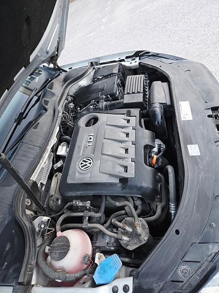 Volkswagen Passat 7 of 11