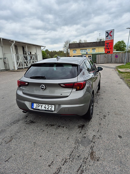 Opel Astra 3 of 5