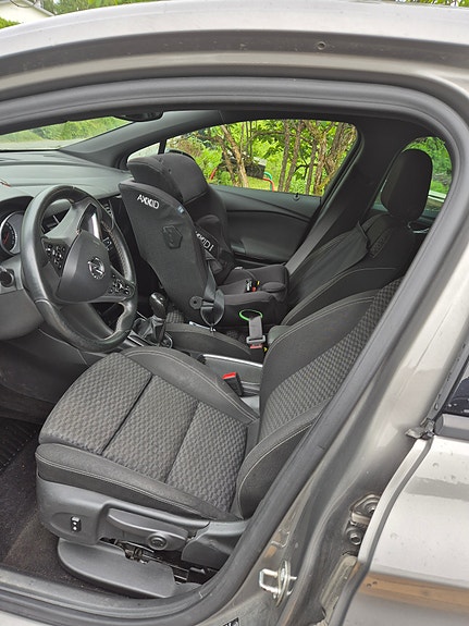 Opel Astra 5 of 5
