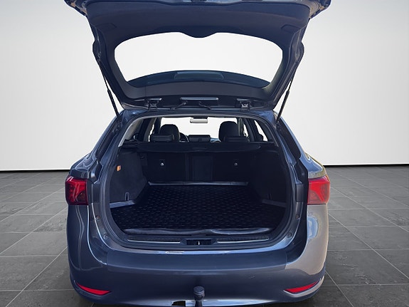 Toyota Avensis 22 of 23